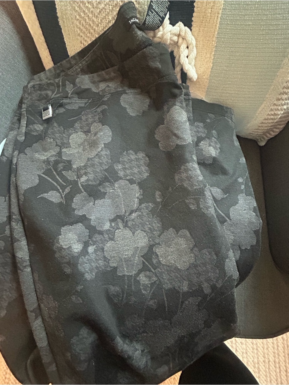 Women’s Black Floral 
Pants